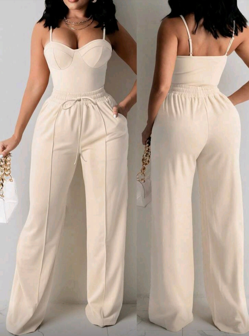 Combinaison beige élégante à bretelles