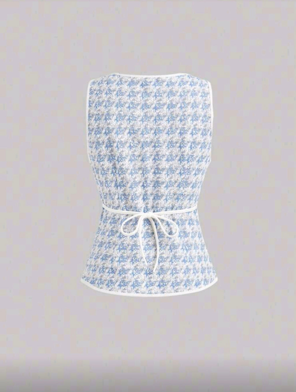 Top sans manches bleu ciel en tweed – féminin et élégant